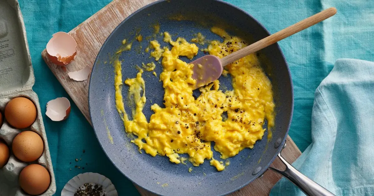 How to Make Scrambled Eggs