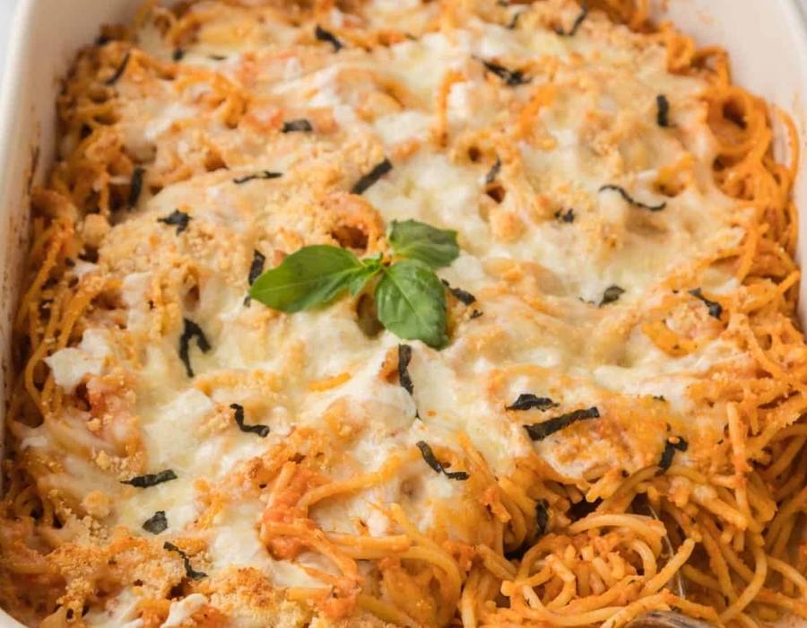 Sprinkle the rest of the mozzarella and Parmesan on top. (1)