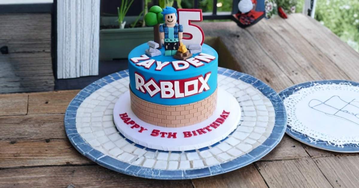 Roblox Cake for Boys