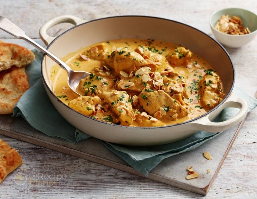 Stir in cream for a richer chicken korma. Stir in cream for a richer chicken korma.